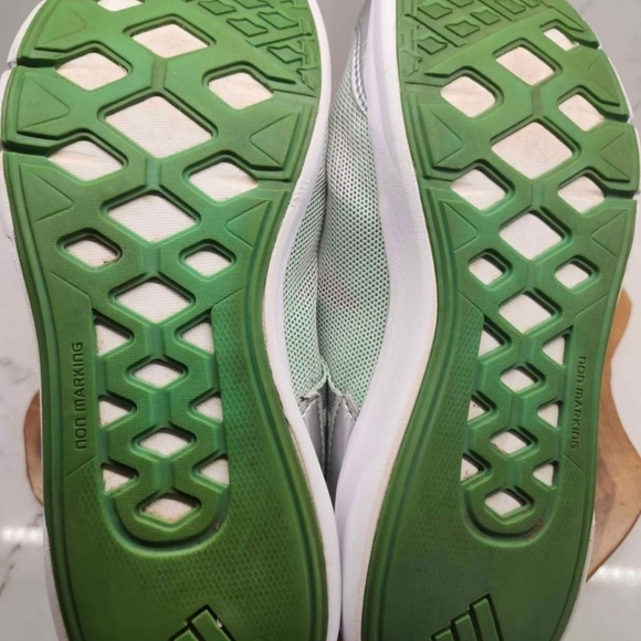 Adidas Women's Cloudfoam Ultra Running Shoes Green Low Top Size 8 US - Picture 5 of 6